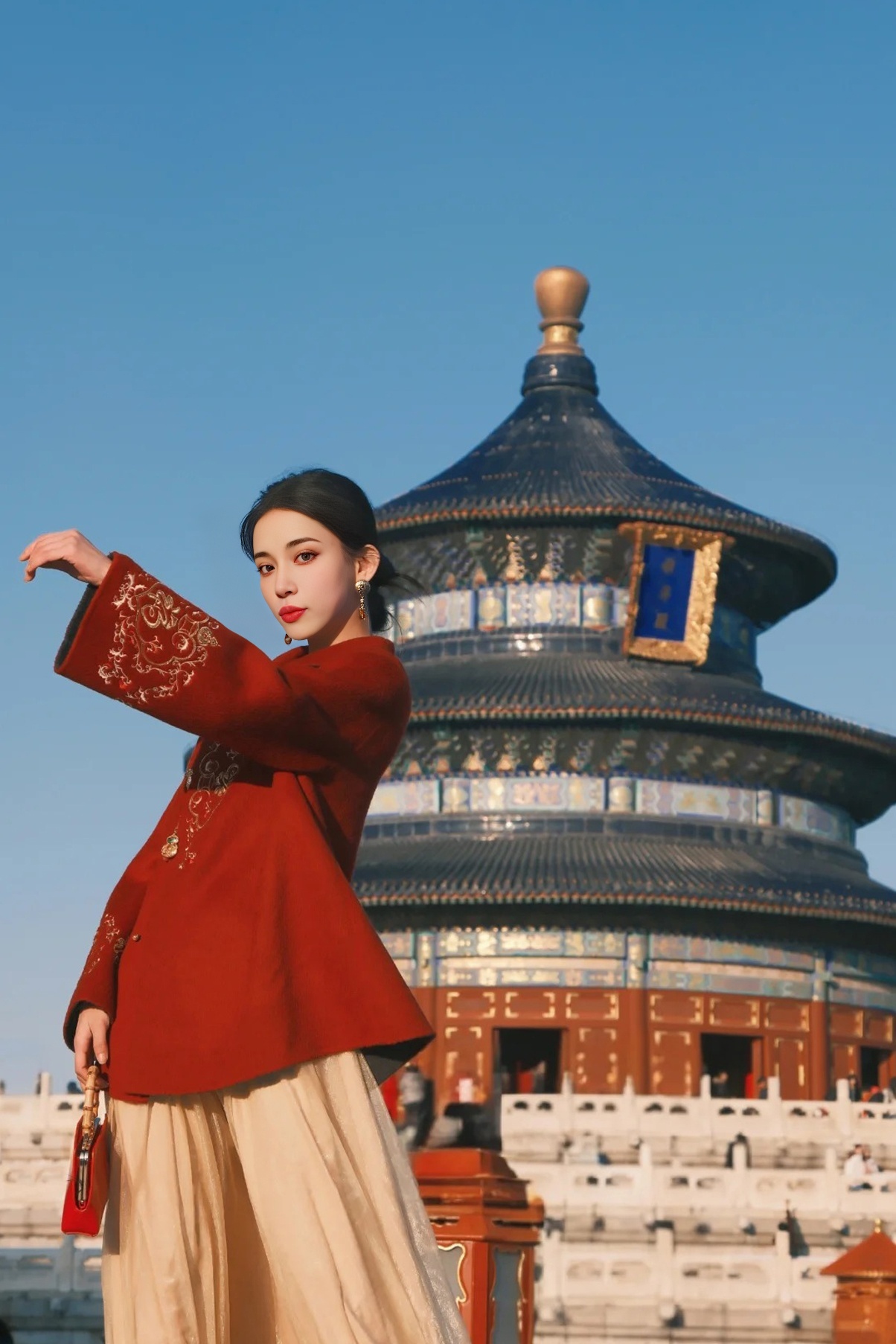 天坛女